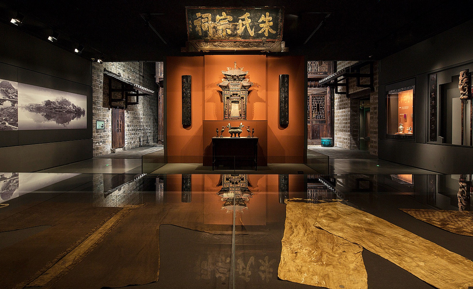 Hunan Provincial Museum showcasing Han Dynasty artifacts including Lady Dai's tomb